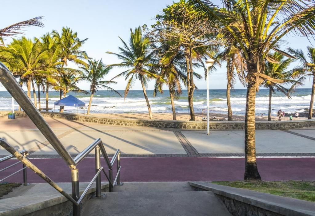 Kitnet Na Praia De Itapua Salvador Exterior photo